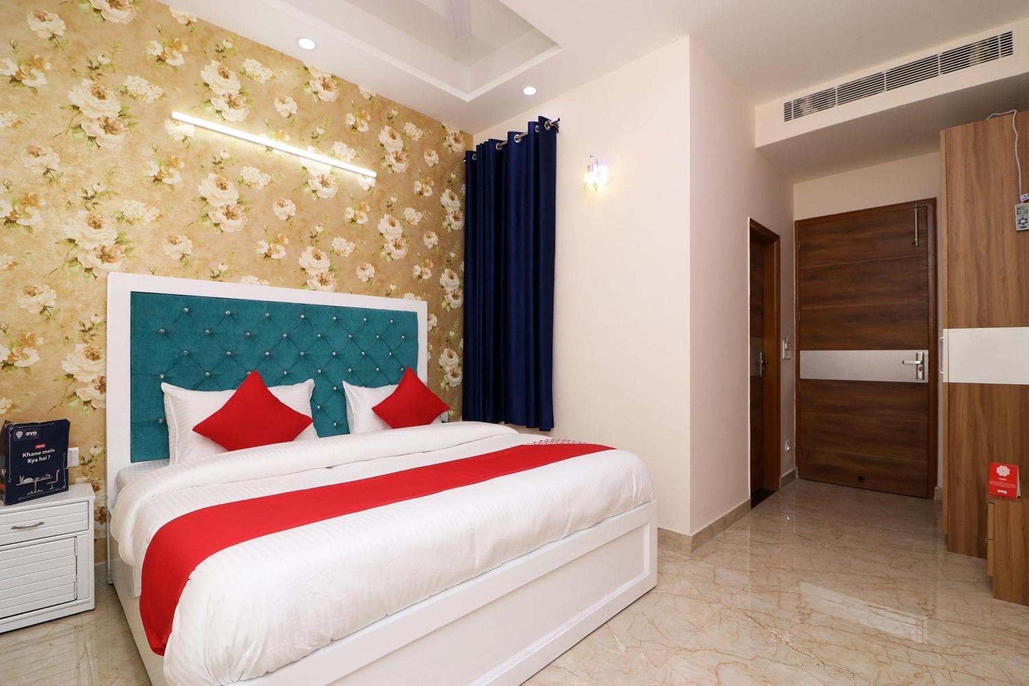 Hotel O The Grand Palace Ghaziabad Bagian luar foto