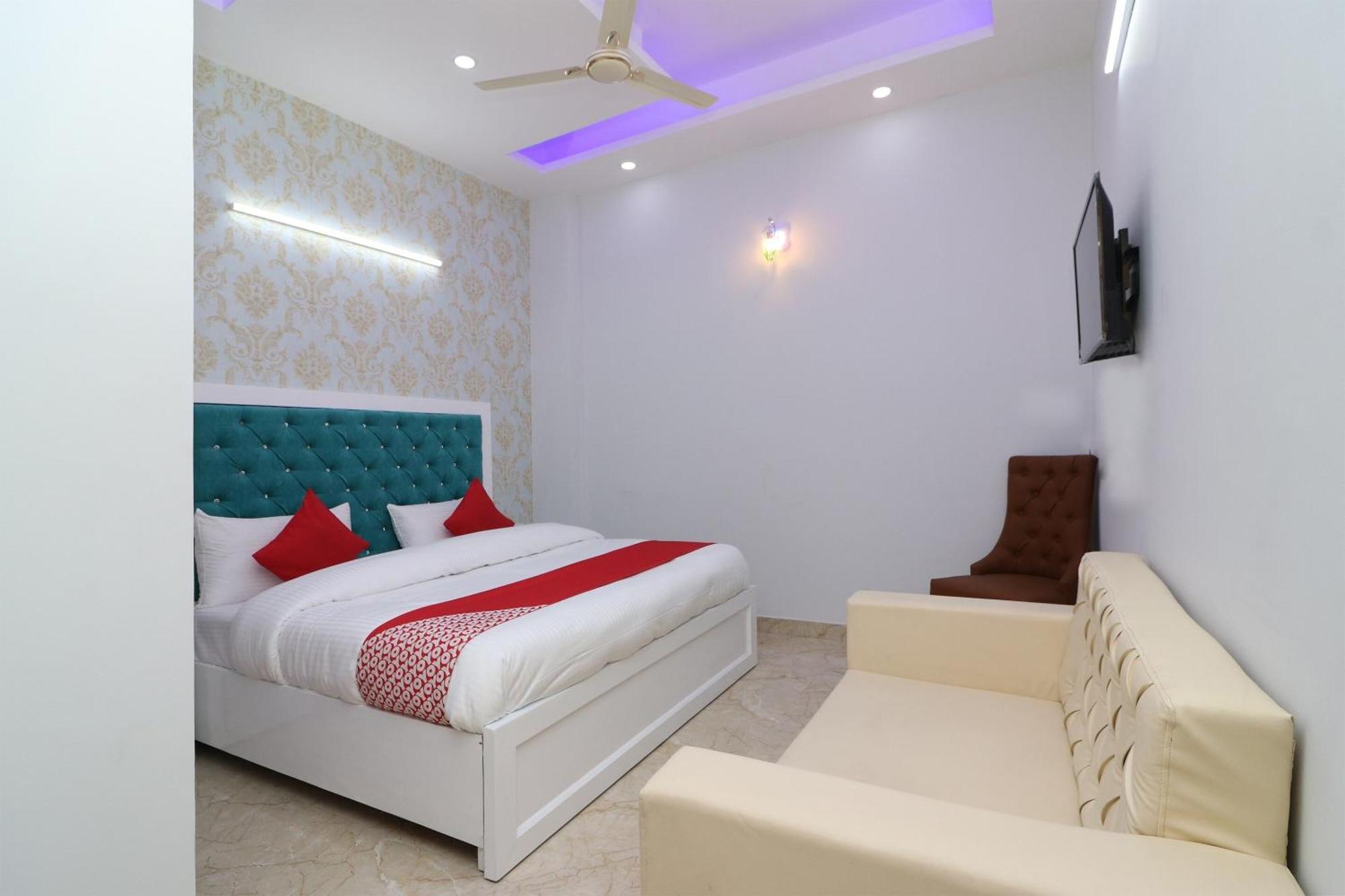 Hotel O The Grand Palace Ghaziabad Bagian luar foto