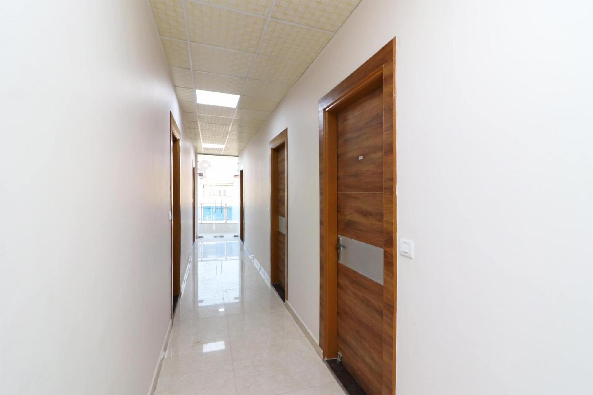 Hotel O The Grand Palace Ghaziabad Bagian luar foto
